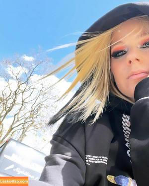 Avril Lavigne photo #0454