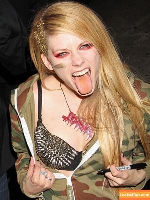 Avril Lavigne photo #0459