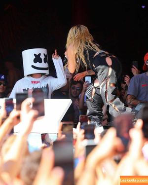 Avril Lavigne photo #0501