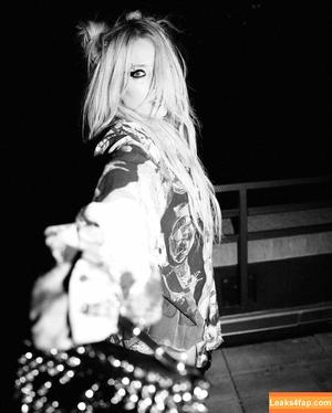 Avril Lavigne photo #0533