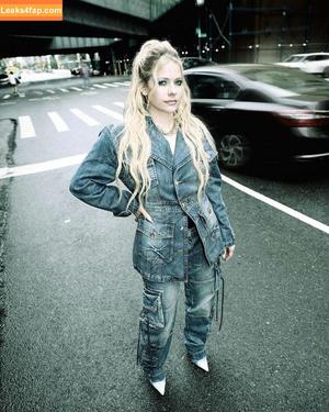 Avril Lavigne фото #0558