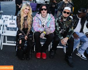 Avril Lavigne фото #0570