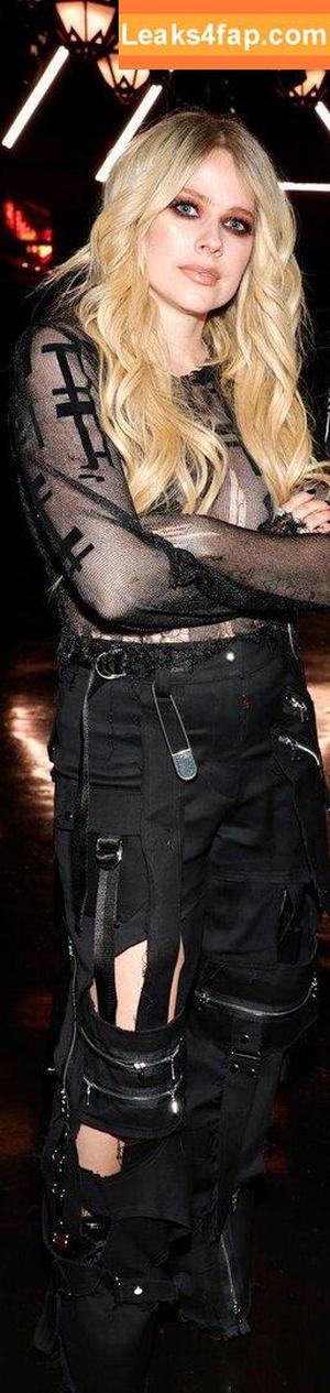 Avril Lavigne фото #0573