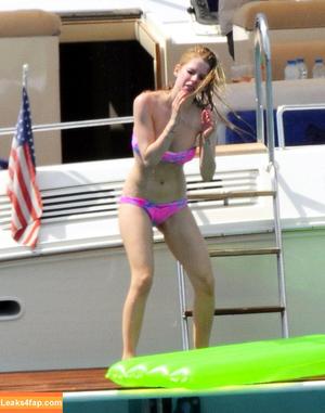 Avril Lavigne фото #0602