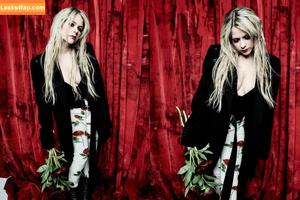 Avril Lavigne фото #0649