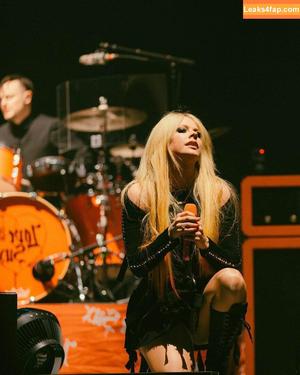 Avril Lavigne фото #0657