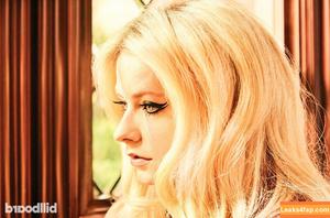Avril Lavigne фото #0670