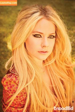 Avril Lavigne фото #0671