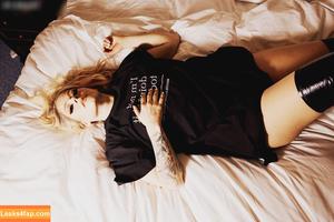 Avril Lavigne фото #0704