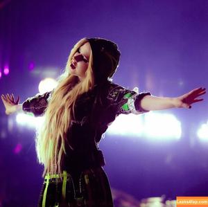 Avril Lavigne photo #0821