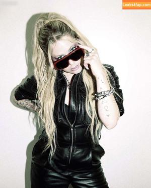 Avril Lavigne photo #0822