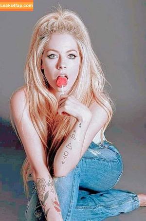 Avril Lavigne photo #0852