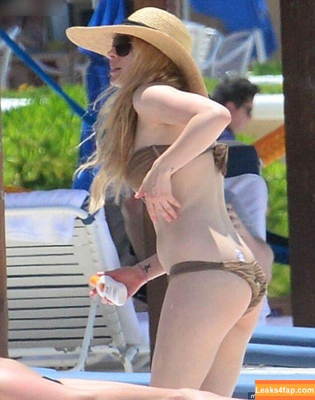 Avril Lavigne / 70927915 / AvrilLavigne leaked photo photo #1059