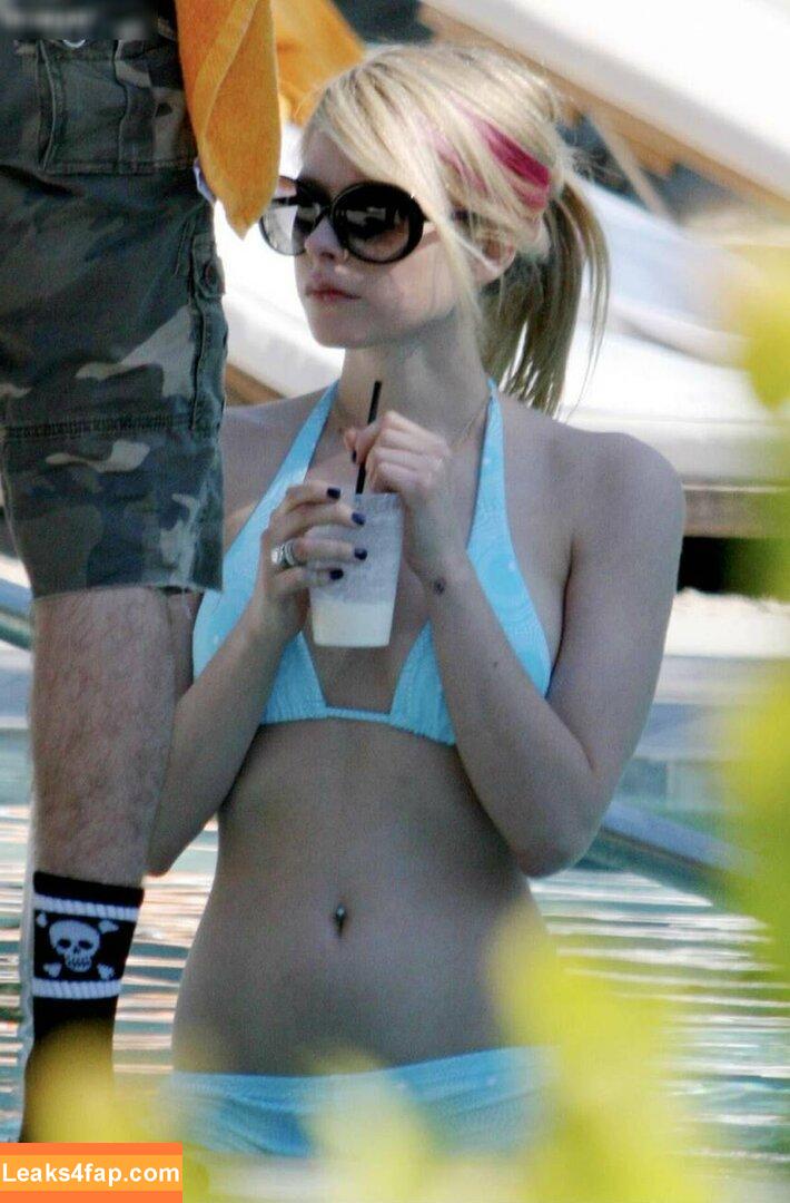 Avril Lavigne / 70927915 / AvrilLavigne leaked photo photo #1121