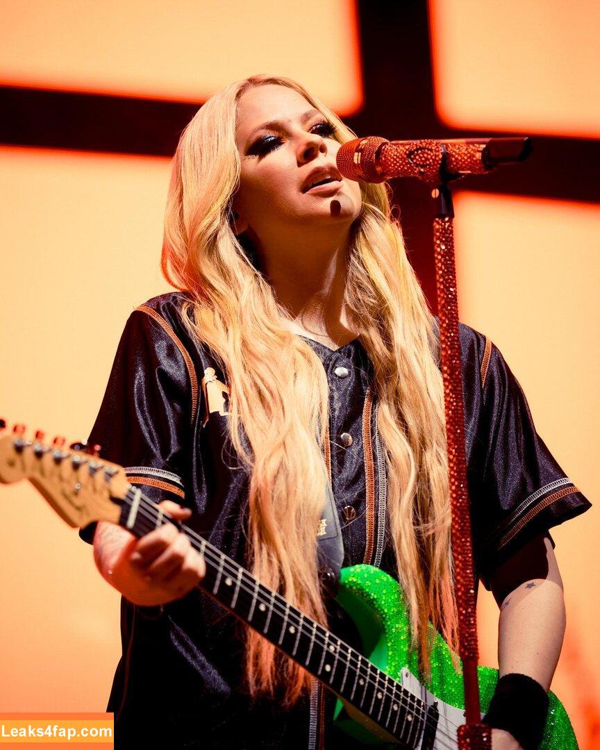 Avril Lavigne / AvrilLavigne leaked photo photo #1173