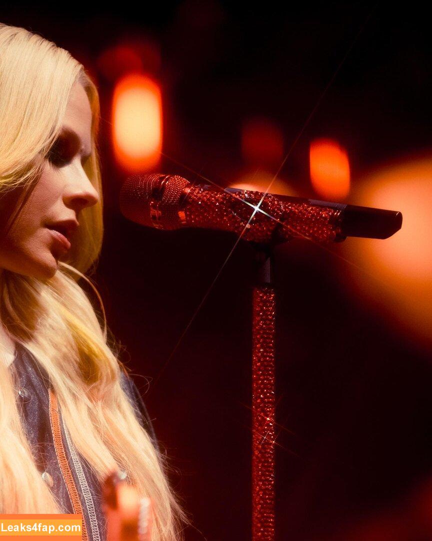 Avril Lavigne / AvrilLavigne leaked photo photo #1177