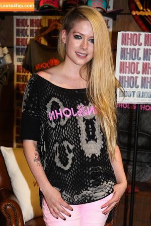 Avril Lavigne photo #1002