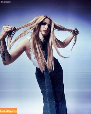 Avril Lavigne photo #1018