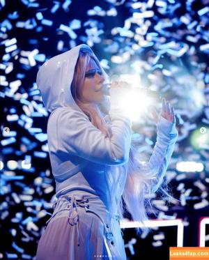 Avril Lavigne photo #1037