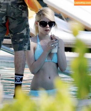 Avril Lavigne photo #1122