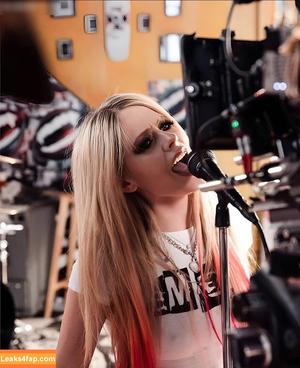 Avril Lavigne photo #1130