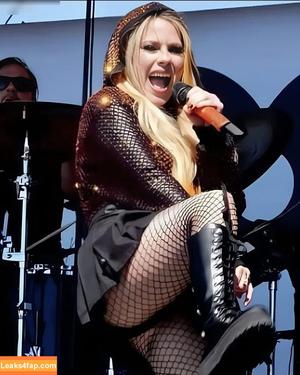 Avril Lavigne photo #1132