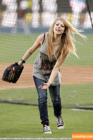 Avril Lavigne photo #1135