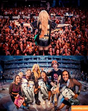 Avril Lavigne photo #1176