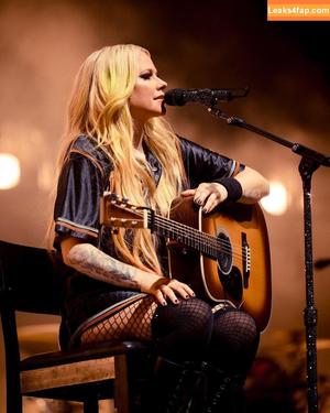 Avril Lavigne photo #1181
