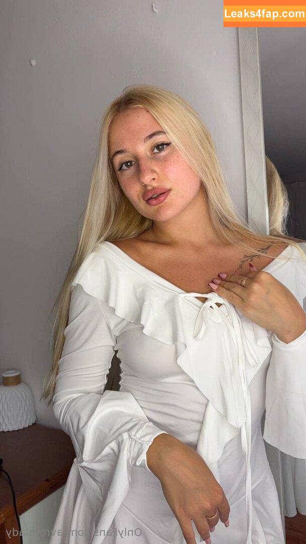 avroralady /  leaked photo photo #0009