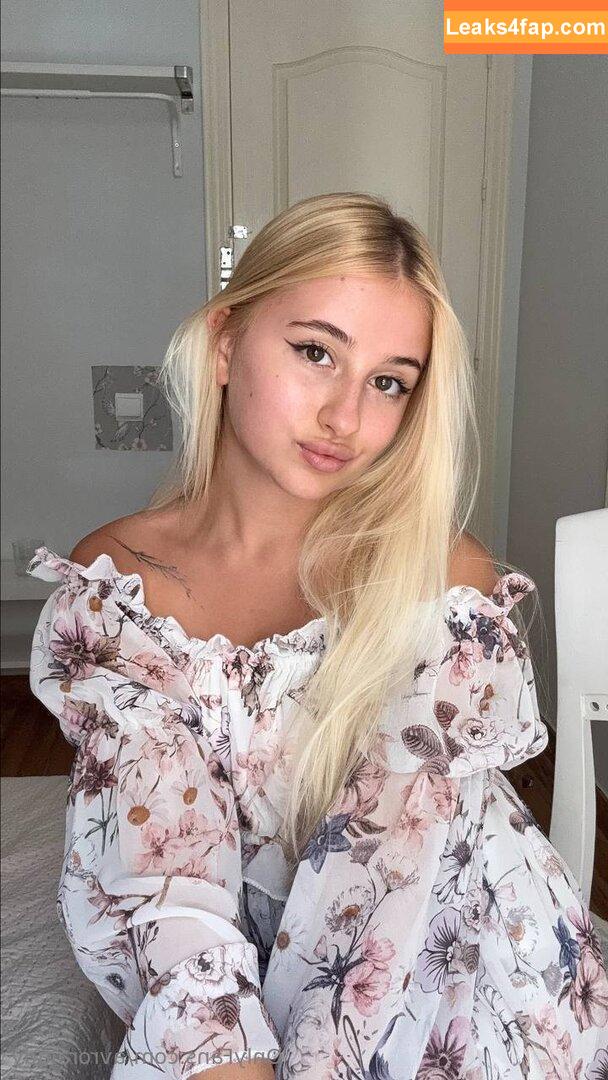 avroralady /  leaked photo photo #0011