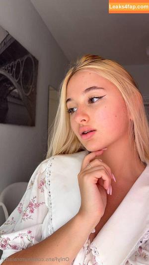 avroralady photo #0005
