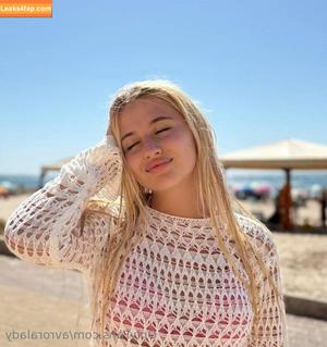 avroralady photo #0025