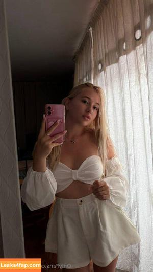 avroralady photo #0027
