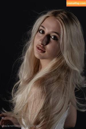 avroralady photo #0037