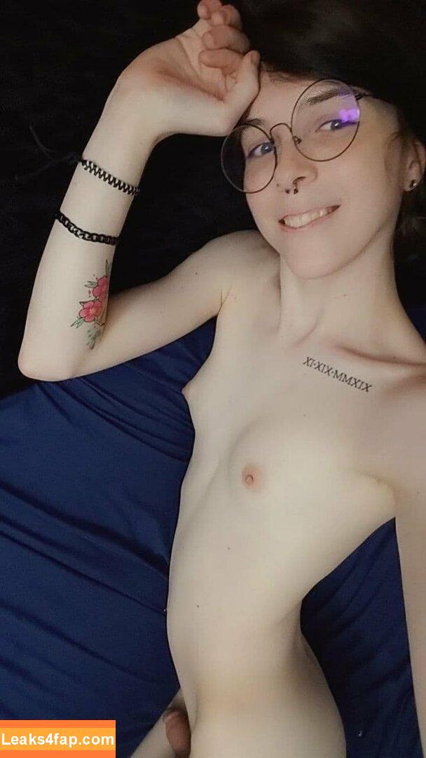 awwtumdabottom / avtvmn.s leaked photo photo #0028
