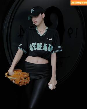 Ayaka Miyoshi photo #0298