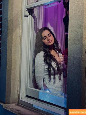 Ayesha Khan photo #0113