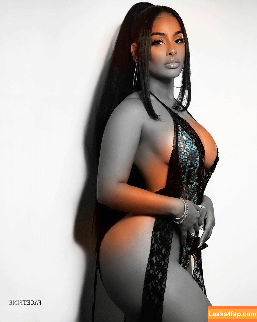 Ayisha Diaz / ayishadiaz / ayishadiaz0 leaked photo photo #0003