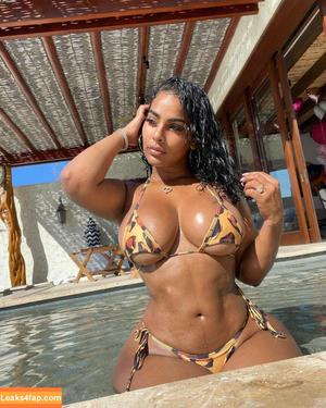 Ayisha Diaz фото #0055