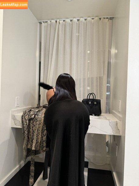 ayisha.mia / ayisha mia / ayishamia leaked photo photo #0021