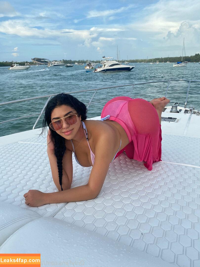 azariafreepage / bigsisterazaria leaked photo photo #0030