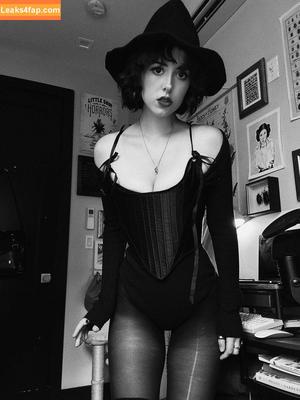 B1tchy_lesbian photo #0026