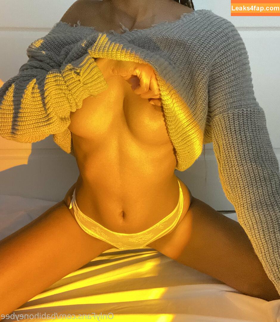 babihoneybee / honeyybee.bby leaked photo photo #0010