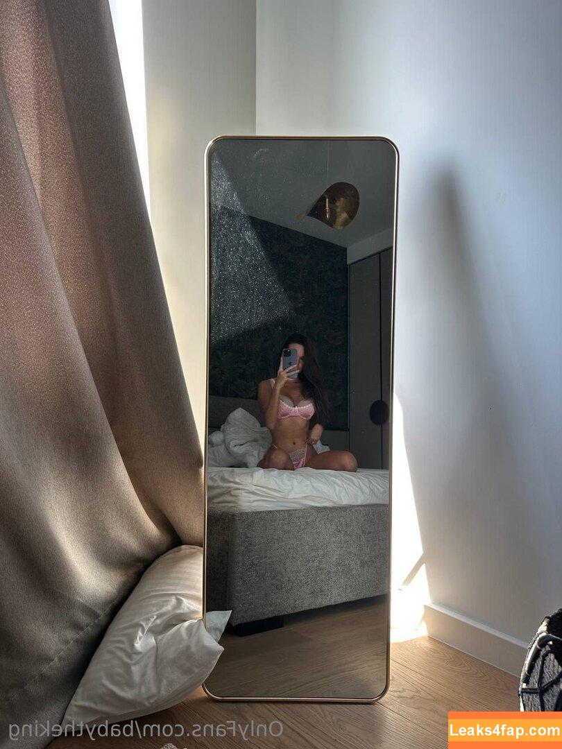baby-the-queen / queenofthebabies leaked photo photo #0009