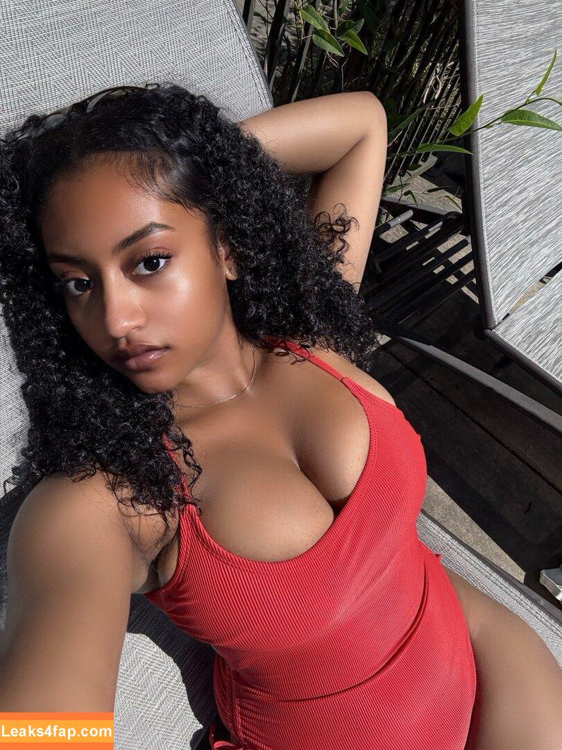 babyaleeli / babyadira / bbythang / bbythangg leaked photo photo #0002