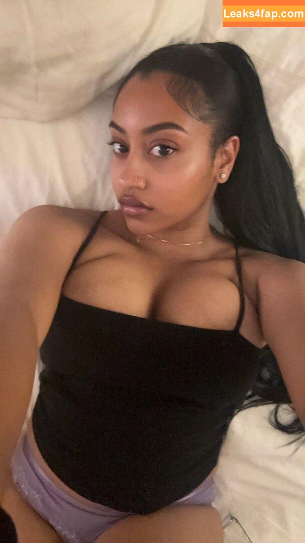 babyaleeli / babyadira / bbythang / bbythangg leaked photo photo #0005