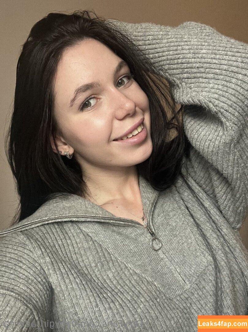 babygirl_adelina / bardhaofficial leaked photo photo #0006