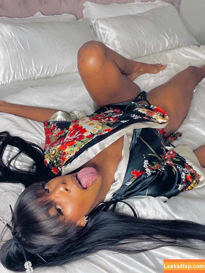 babygirlnaomii / babygirlnaomii._ слитое фото фото #0026