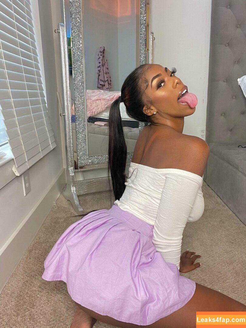 babygirlnaomii / babygirlnaomii._ leaked photo photo #0135